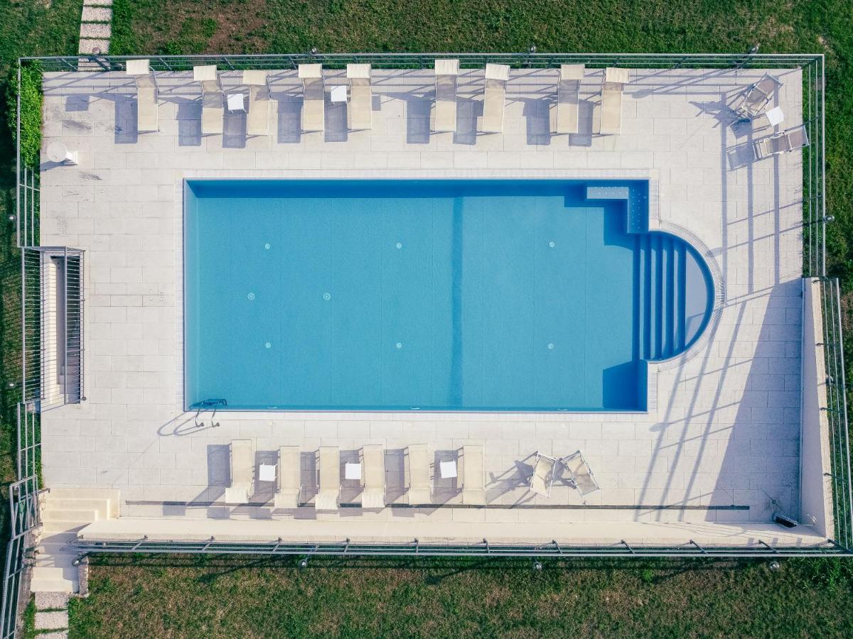 Aparthotel Il Casale Lonato - By Host4U Exterior foto