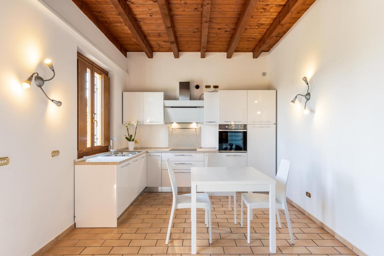 Aparthotel Il Casale Lonato - By Host4U Exterior foto